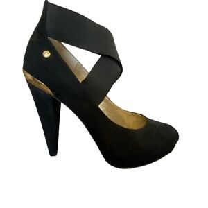 Guess Womens Black Faux Suede Gold Metal Detail 5" Platform Heels. Sz-8
